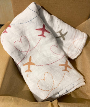 I Love Airplanes Muslin Swaddle Blanket (Multicolour)